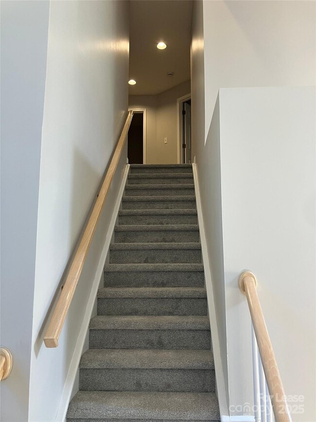 Building Photo - 7525 Montrachet Ln