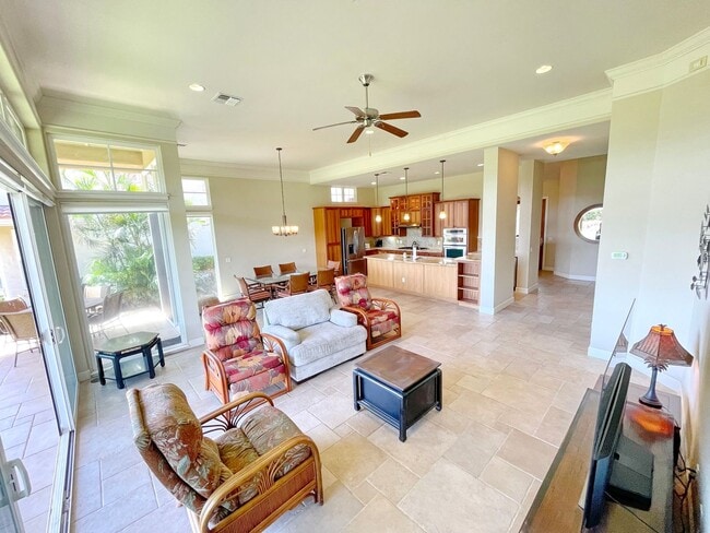 Building Photo - Luxury Island Living in Hokulani Golf Vill...