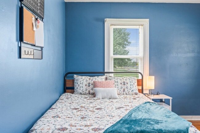 Building Photo - 2637 17th St