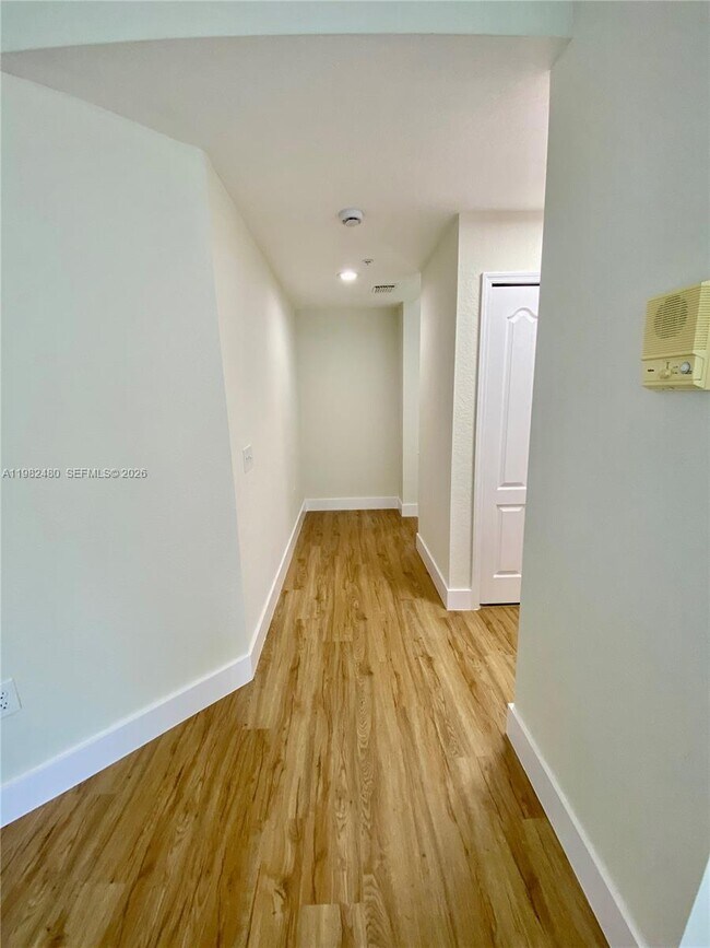 Building Photo - 11032 Legacy Dr