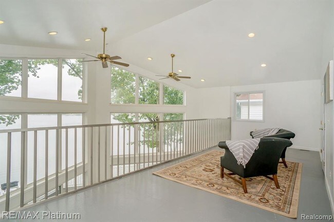 Building Photo - 6600 Academy Dr