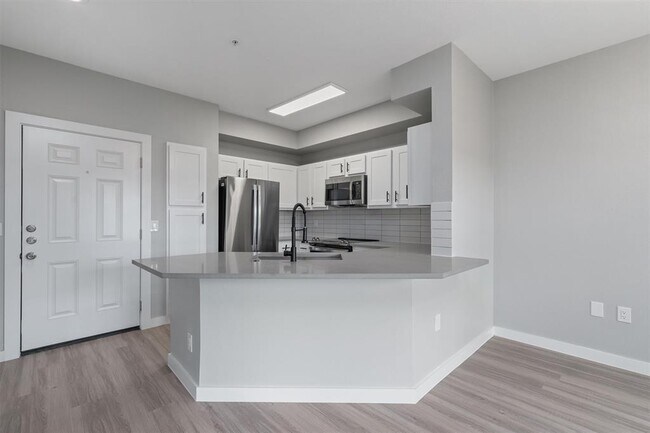 Building Photo - 2320 Gracy Farms Ln