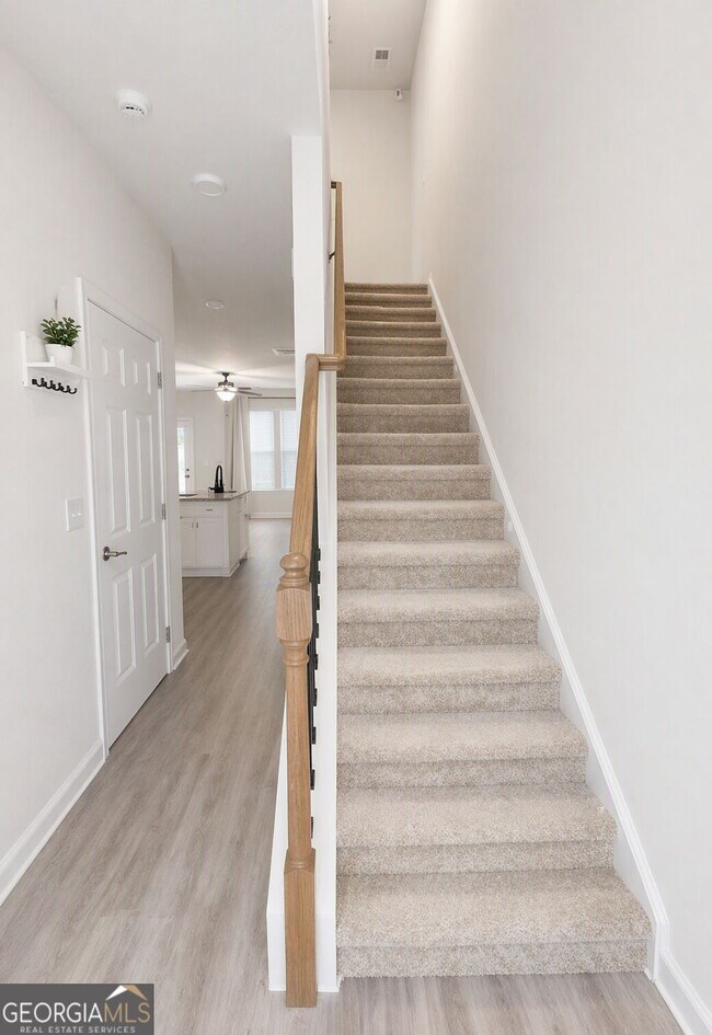Building Photo - 3457 Sumersbe court