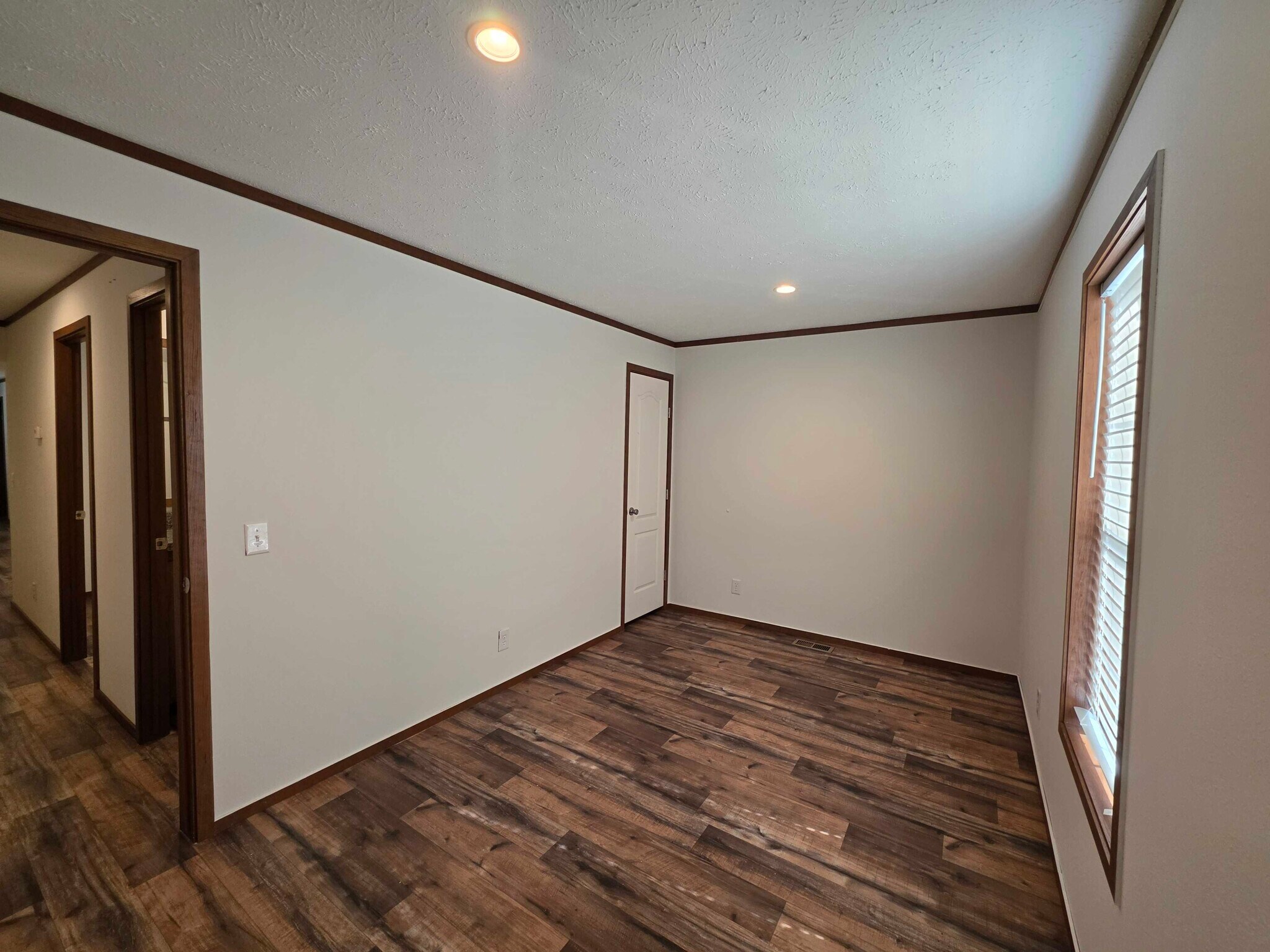Building Photo - 36 Meggan Dr