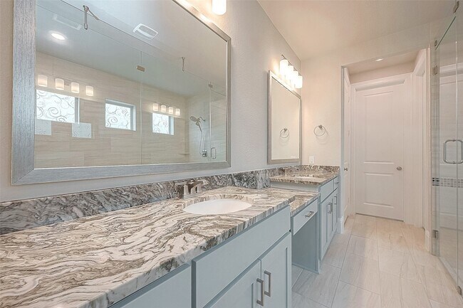 Building Photo - 58 Canopy Green Dr