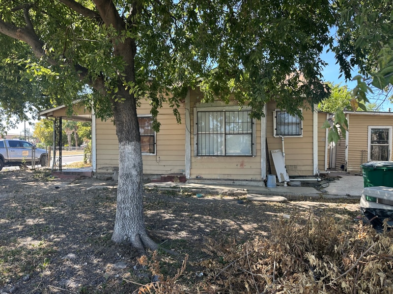 Building Photo - 229 Grenet St