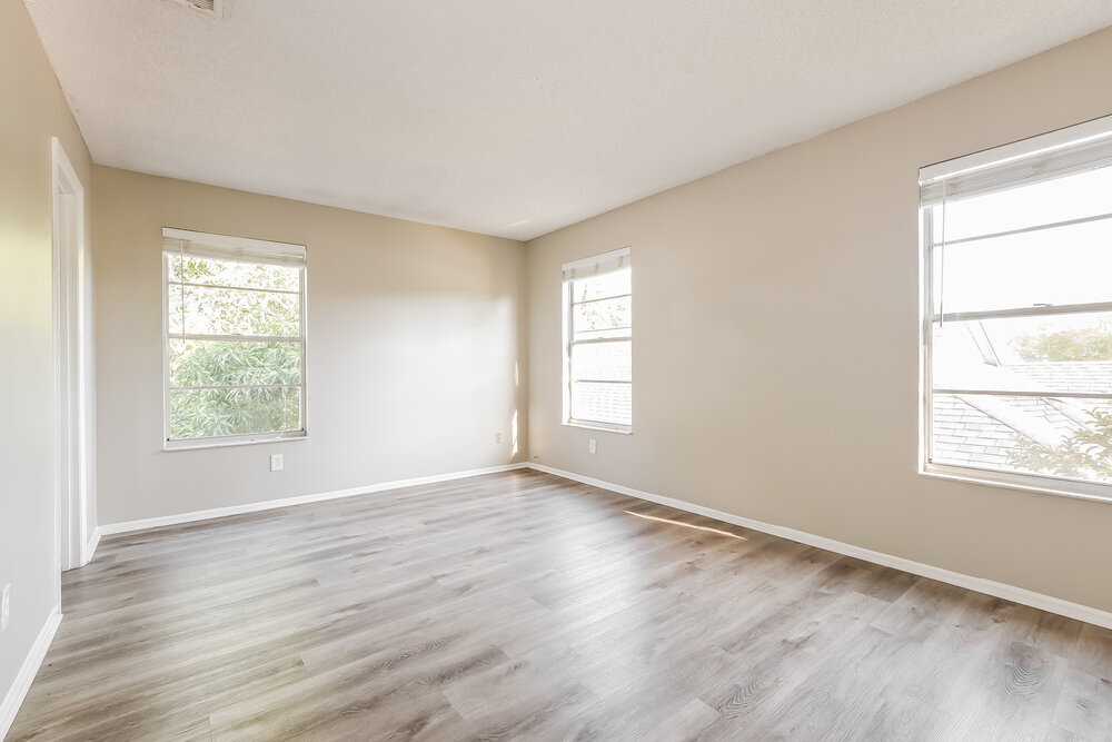 Building Photo - 713 Fenwick Dr