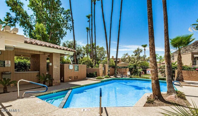 Building Photo - 10415 North 11th St