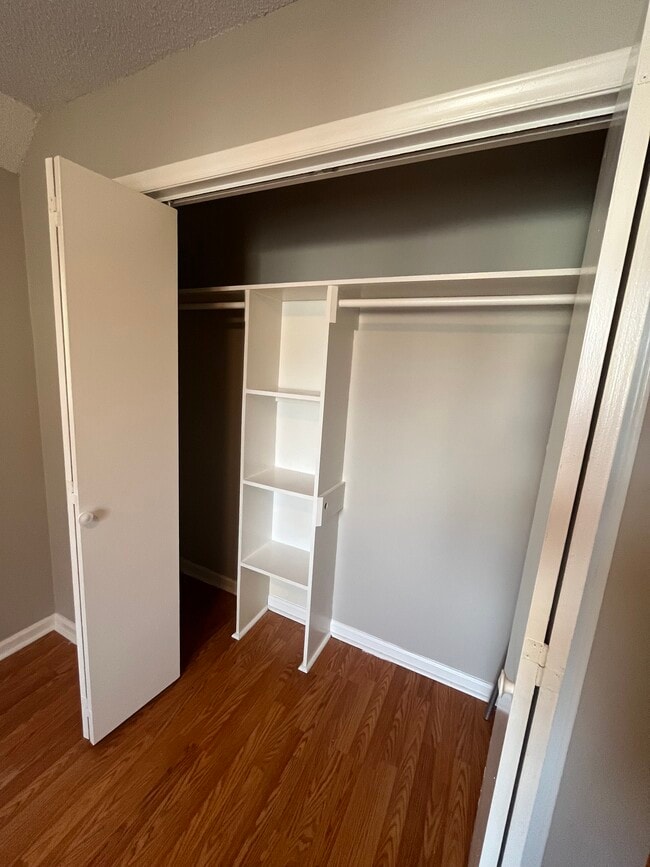 Building Photo - 101 Southridge Dr