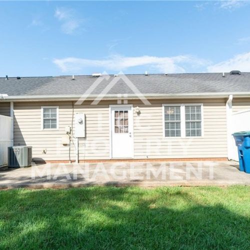 Building Photo - 503 Ayersville Rd