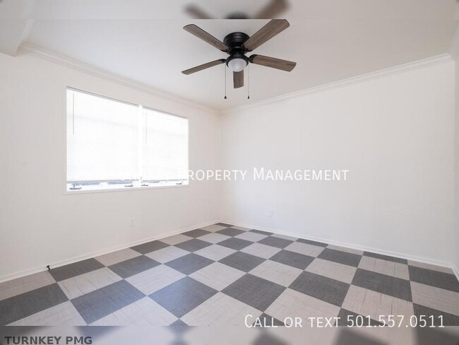 Building Photo - First Month's Rent Free! Updated 1 Bedroom...