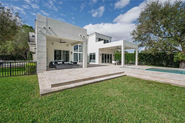 Building Photo - 6355 SW 114th St