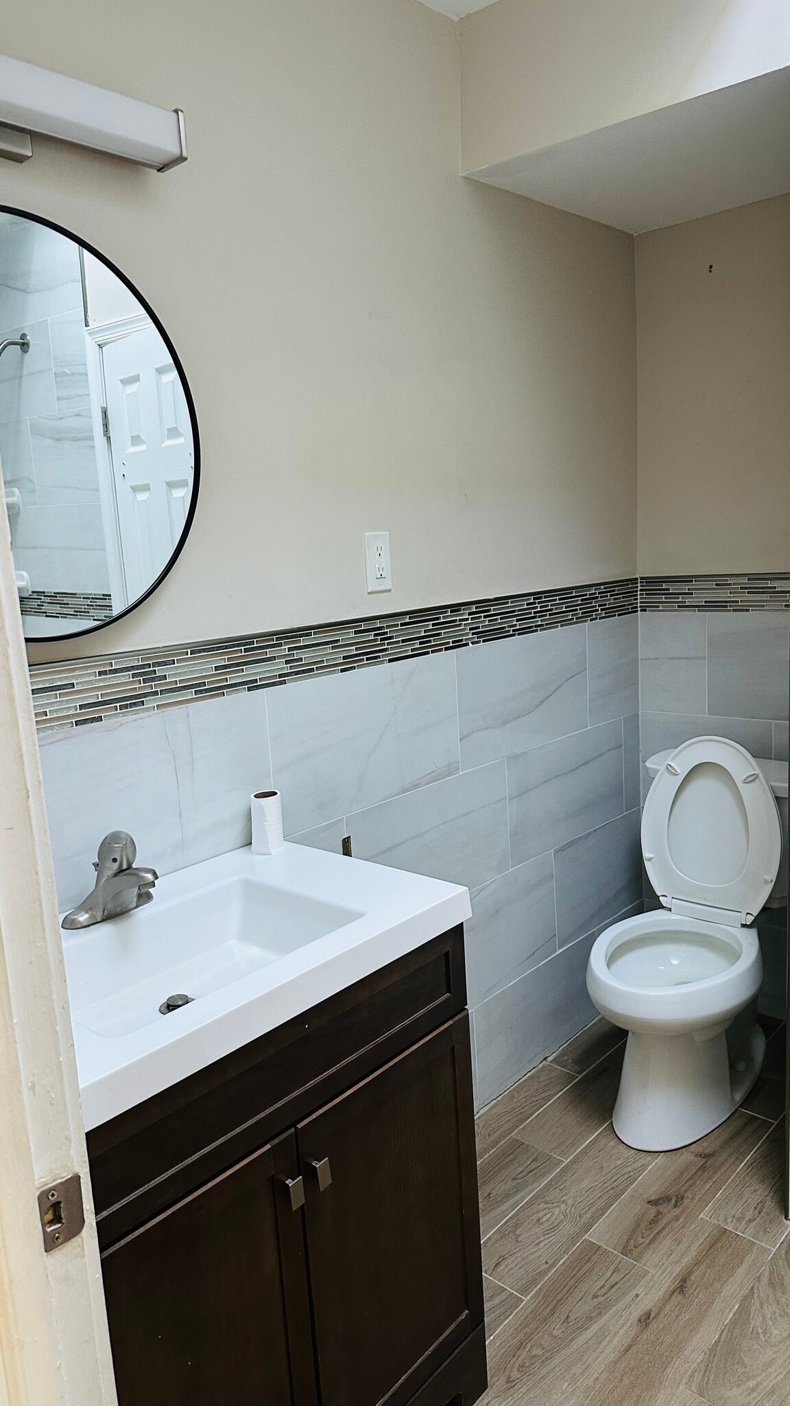 Building Photo - 4442 Overbrook Ave