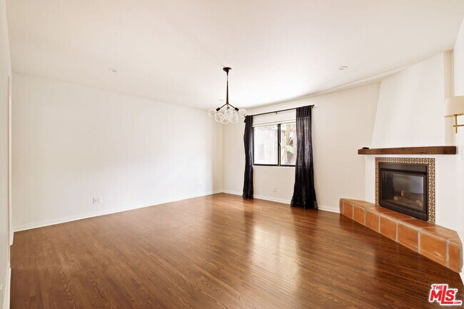 Building Photo - 3720 Military Ave