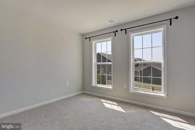 Building Photo - 90 Hoke Farm Way