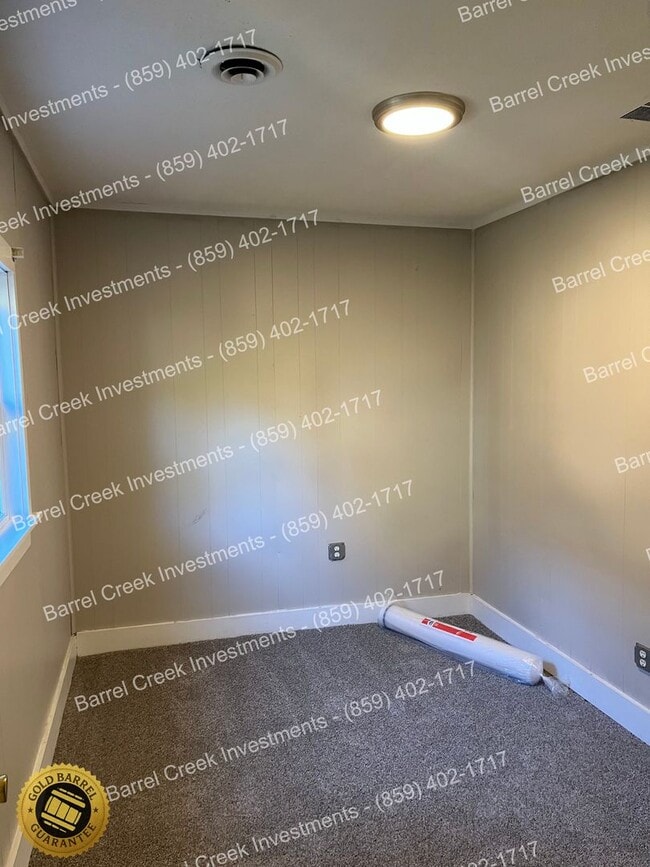 Building Photo - 2-Bed 1-Bath House