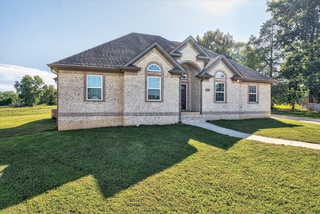 Building Photo - 3019 Cambridge Ct