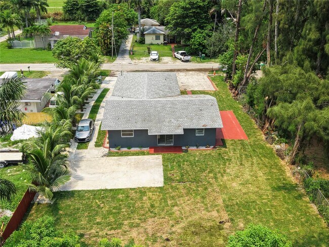 Building Photo - 11717 NW 22nd Ct