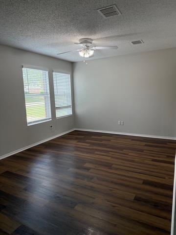 Building Photo - 1435 Foxwood Ln