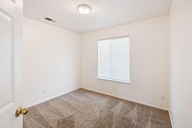 Building Photo - 5304 W Ramona Ave