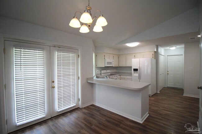 Building Photo - 7679 Old Hickory Dr