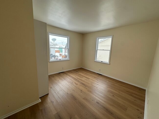 Building Photo - 712 Geyer Ave