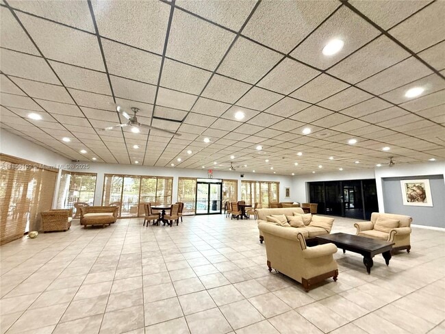 Building Photo - 1266 S Military Trail