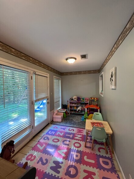 Building Photo - 40 Big Tom Rd