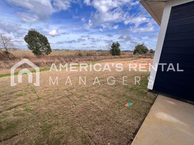 Building Photo - 21567 Tawny Lp