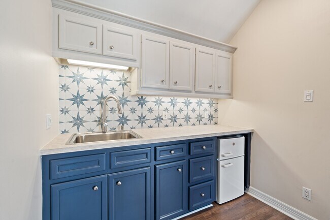 Building Photo - 3 Courtlandt Pl