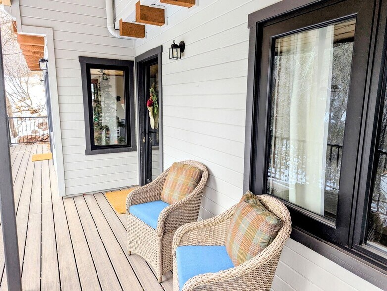 Building Photo - 7110 Stagecoach Dr