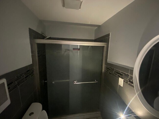 Building Photo - 1114 Jackson St