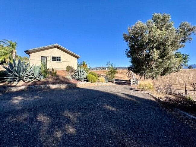 Building Photo - Welcome to this stunning upgraded ranch-st...