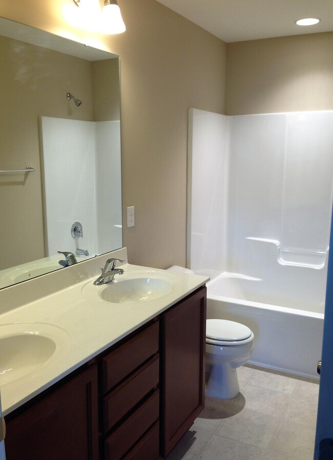 Building Photo - 2208 Sunny Cove Dr