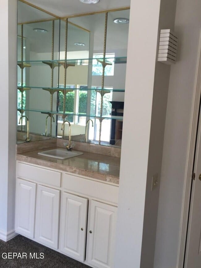 Building Photo - 4579 Weeping Willow Dr