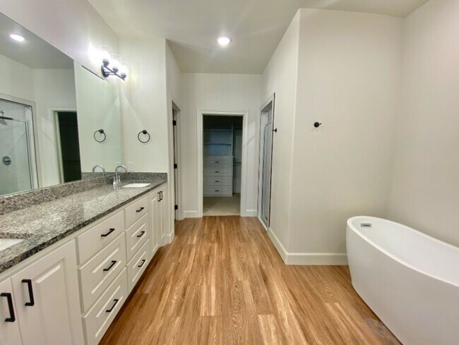 Building Photo - Now PRE- LEASING for a July move in - $300 off first month's rent.