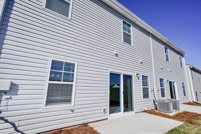 Building Photo - 318 Trail Branch Ct.