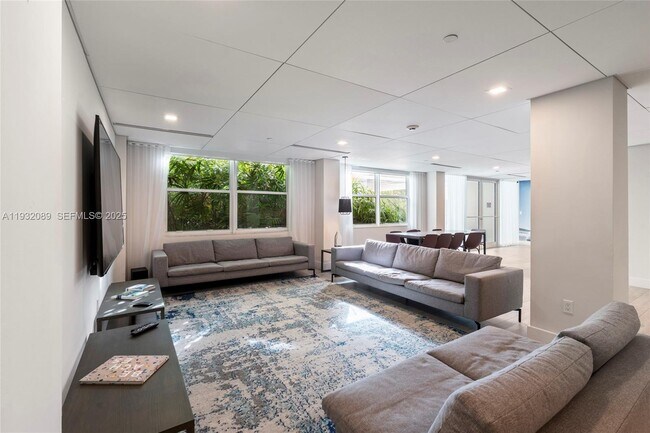 Building Photo - 199 Ocean Ln Dr