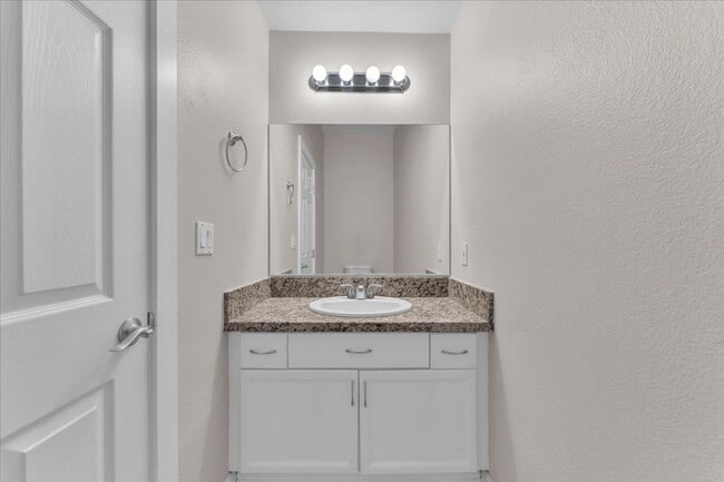 Building Photo - 7237 Buglehorn St