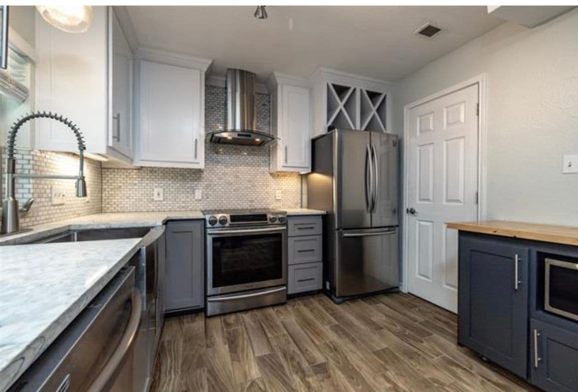 Building Photo - 1802 N Prairie Ave