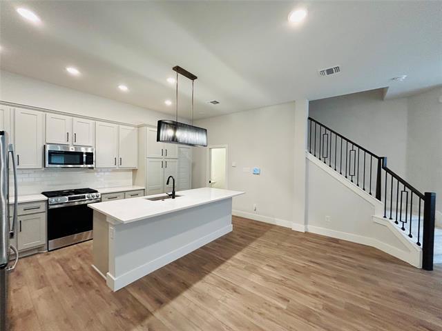 Building Photo - 564 Mission Trl