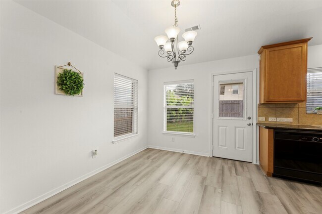 Building Photo - 25118 Hazel Ranch Dr