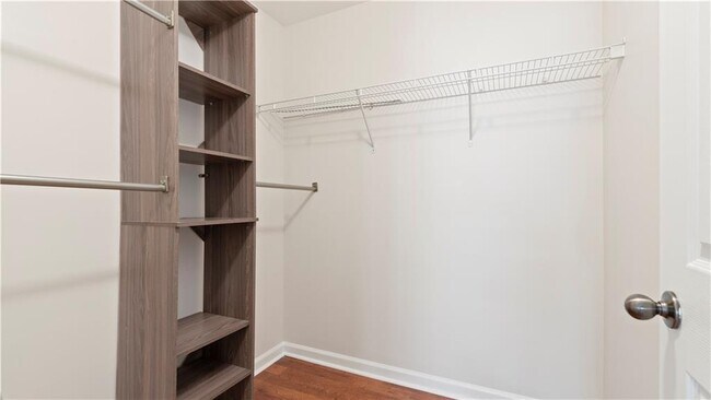 Building Photo - 4835 Silver Leaf Dr