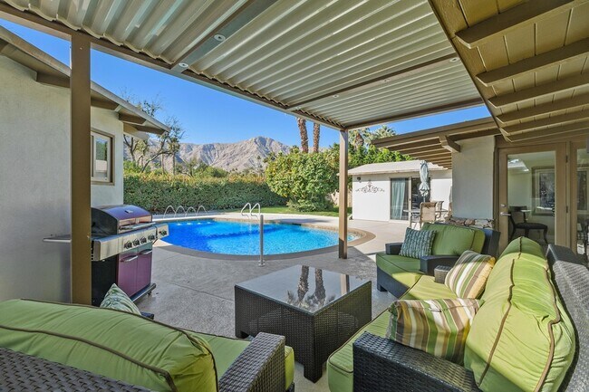 Building Photo - 70801 Fairway Dr