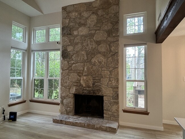 Building Photo - 4771 Stansbury Ln