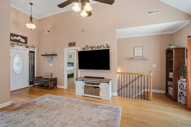 Building Photo - Furnished Pet Friendly Rental in Davie County with Flexible Lease Length!