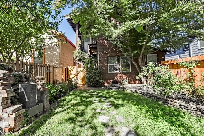 Building Photo - 21 Westall Ave