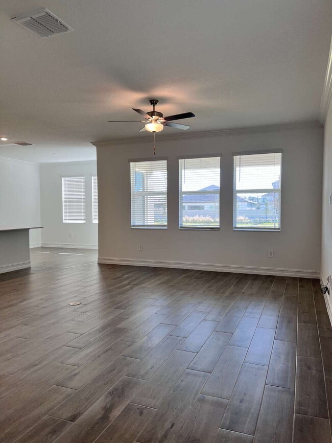 Building Photo - 7016 119th Ct E