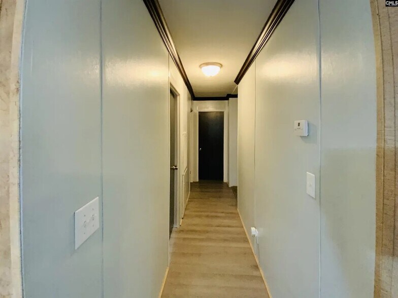 Building Photo - 2146 Scenic Dr