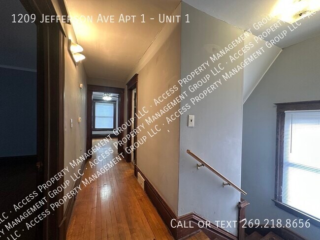Building Photo - 1209 Jefferson Ave